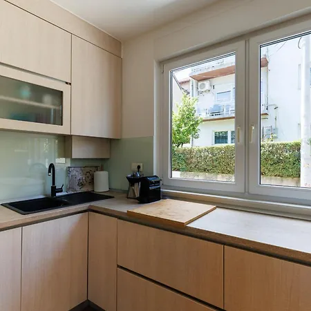 Apartment Modern & Fully Equipped Near Bus Station Sarajevo